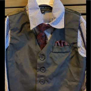 Adorable toddler boy suit!